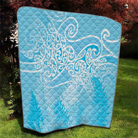 Aotearoa Maori Koru Curves Quilt Silver Ferns - Turquoise LT7 - Polynesian Pride