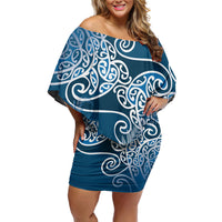 Aotearoa Maori Koru Curves Family Matching Off Shoulder Short Dress and Hawaiian Shirt Silver Ferns - Navy Blue LT7 Mom's Dress Navy Blue - Polynesian Pride