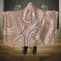 Polynesia Plumeria Lei Hooded Blanket Beige Curves Motif