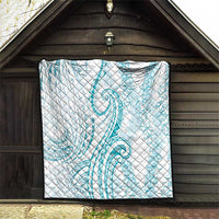 Polynesia Plumeria Lei Quilt White Turquoise Curves Motif