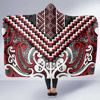 Maori Tukutuku Taniko Motifs Hooded Blanket Red Poutama Mix Kowhaiwhai