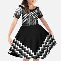 Maori Tukutuku Taniko Motifs Family Matching Puletasi and Hawaiian Shirt Black Poutama Mix Kowhaiwhai LT7 Daughter's Dress Black - Polynesian Pride