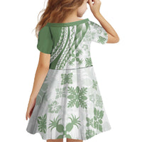 Green Hawaiian Quilt Pattern Family Matching Off The Shoulder Long Sleeve Dress and Hawaiian Shirt Mixed Polynesian Tribal Arty