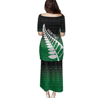 Green Silver Fern Spirit Taniko Tukutuku Personalised Family Matching Puletasi and Hawaiian Shirt LT9 - Polynesian Pride