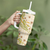 Melemele Ahiahia Hawai'i Palaka Plumeria Tumbler With Handle Puakenikeni and Maile Lei