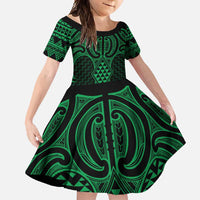 Kakariki Maori Ta Moko Poutama Art Family Matching Summer Maxi Dress and Hawaiian Shirt LT9 Daughter's Dress Green - Polynesian Pride