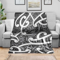 Aotearoa Maori Kowhaiwhai Blanket Kiwikiwi Puhoro and Patiki