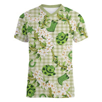 Mokihana Maile Ilima Leis Paniolo Palaka Women V-Neck T-Shirt Hawaiian Omaomo Ala Spirit LT9 Female Green - Polynesian Pride