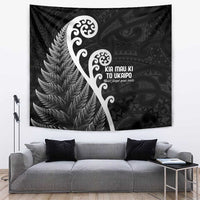 Kia Mau Ki To Ukaipo Tapestry Te Reo Maori Koru Fern Art LT9 Black - Polynesian Pride