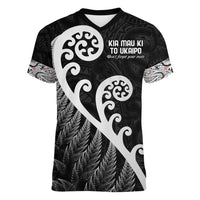 Kia Mau Ki To Ukaipo Women V-Neck T-Shirt Te Reo Maori Koru Fern Art LT9 Female Black - Polynesian Pride