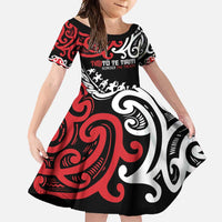 Honour The Treaty New Zealand Personalised Family Matching Tank Maxi Dress and Hawaiian Shirt Toitu Te Tiriti Half Fern with Haka dance LT9 Daughter's Dress Black - Polynesian Pride