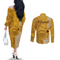 Maui Island Couples Matching Off The Shoulder Long Sleeve Dress and Long Sleeve Button Shirts Kakau Tribal Mixed Polynesian Pattern Gold LT9 - Polynesian Pride
