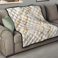 Aloha Pakalana and Puakenikeni Lei Quilt Beige Hawaiian Pattern