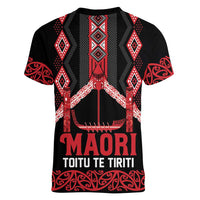 Toitu Te Tiriti Waitangi Women V-Neck T-Shirt Black Wharenui House LT9 - Polynesian Pride