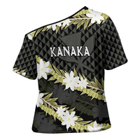 Born And Raised Aloha Hawaii Cross Shoulder Shirt Kanaka Kakau Hawaiian Tiare Pakalana Lei - Polynesian Pride
