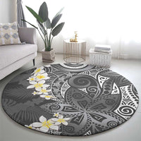 Gray Polynesian Tribal Frangipani Tropical Vibe Round Carpet