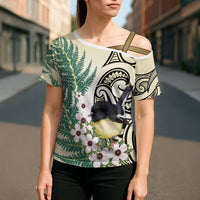 Endemic Tomtit New Zealand Cross Shoulder Shirt Miromiro Manuka Silver Fern Maori Pattern LT14 - Polynesian Pride