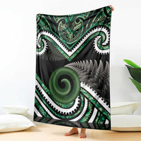 Koru Pounamu Aotearoa Blanket Maori Paua Shell Mix Silver Fern