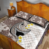 Brown and White Hawaii Shark Tattoo Quilt Bed Set Puakenikeni Lei Plumeria Polynesian Pattern - Polynesian Pride