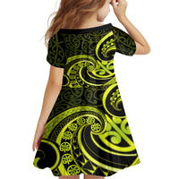 Lime Green New Zealand Mangopare Family Matching Off Shoulder Long Sleeve Dress and Hawaiian Shirt Aotearoa Maori Koru Style LT14 - Polynesian Pride