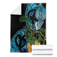 Turquoise New Zealand Kowhai And Piwakawaka Blanket Maori Ngaru Paua Shell