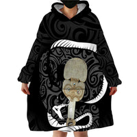 Black New Zealand Eel Wearable Blanket Hoodie Aotearoa Maori Tuna With Kotiate Weapon LT14 - Polynesian Pride