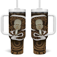 Gold New Zealand Eel Tumbler With Handle Aotearoa Maori Tuna With Kotiate Weapon LT14 One Size: 40 oz Gold - Polynesian Pride