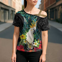 Sulphur-crested Cockatoo New Zealand Cross Shoulder Shirt Paua Shell Aotearoa Maori Tropical Flowers - Polynesian Pride