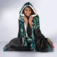 Sulphur-crested Cockatoo New Zealand Hooded Blanket Paua Shell Aotearoa Maori Tropical Flowers - Polynesian Pride