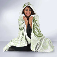 Green And White Hawaii Chameleon Hooded Blanket Plumeria Polynesian Tribal Art