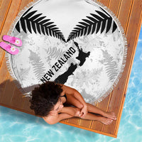 Custom New Zealand Silver Fern Football Beach Blanket Go Aotearoa Grunge White - Polynesian Pride