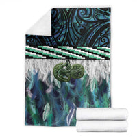 Turquoise Traditional Cloak Aotearoa Blanket Maori Paua Shell Korowai Pattern