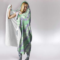 Pastel Green Hawaii Palaka Honohono Pikake Hooded Blanket Hawaiian Orchid Lei Polynesian Pattern - Polynesian Pride