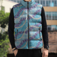 Blue Hawaii Palaka Honohono Pikake Sleeveless Puffer Jacket Hawaiian Orchid Lei Polynesian Pattern - Polynesian Pride