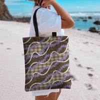 Brown Hawaii Palaka Honohono Pikake Tote Bag Hawaiian Orchid Lei Polynesian Pattern - Polynesian Pride