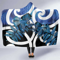 Piwakawaka New Zealand Matariki Hooded Blanket Maori New Year Silver Fern Blue Galaxy LT14 One Size Blue - Polynesian Pride