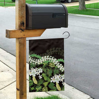 Omaomao Aloha Hawaii Lei Garden Flag Tropical Flowers Elegant Vibe - Polynesian Pride