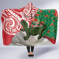 Personalised New Zealand Tuatara Christmas Hooded Blanket Meri Kirihimete Aotearoa Maori Mix Pohutukawa