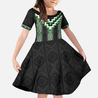 Green Taniko Pattern Aotearoa Family Matching Off Shoulder Maxi Dress and Hawaiian Shirt Niho Taniwha Mix Poutama LT14 Daughter's Dress Green - Polynesian Pride