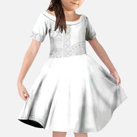 Niue White Sunday Family Matching Tank Maxi Dress and Hawaiian Shirt Half Hiapo Pattern Vibes LT14 Daughter's Dress White - Polynesian Pride