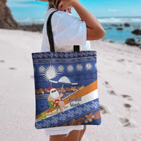 Marshall Islands Christmas Tote Bag Beachy Santa Monono ilo raaneoan Nejin - Polynesian Pride