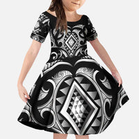 Black Ngaru Taniko With Aotearoa Maori Tattoo Family Matching Mermaid Dress and Hawaiian Shirt LT14 Daughter's Dress Black - Polynesian Pride