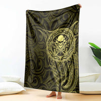 New Zealand Skull Darts Blanket Aotearoa Maori Chest Tattoo Stylized Gold - Polynesian Pride