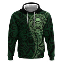 New Zealand Skull Darts Hoodie Aotearoa Maori Chest Tattoo Stylized Green LT14 Pullover Hoodie Green - Polynesian Pride