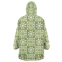 Omaomao Palaka Quilt Hawaii Wearable Blanket Hoodie Hawaiian Tropical Monstera Sea Turtle
