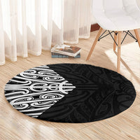 Black New Zealand Puhoro Maori Tattoo Round Carpet