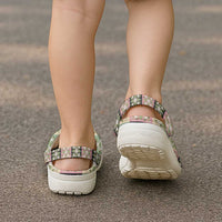 Seamless Pattern Maile and Pikake Lei Clogs Shoes Squares Maile Leaf - Polynesian Pride