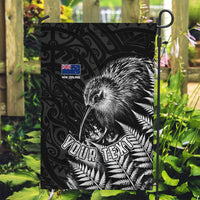 Personalized New Zealand Kiwi Bird Garden Flag Grunge Maori Tribal Pattern Silver Fern