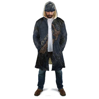 New Zealand She’ll Be Right Cloak NZ Slang No. 8 Wire Map Pattern