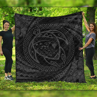 Hawaiian Kanaka Honu Hibiscus Tornando Polynesian Gray Premium Quilts - AH Black - Polynesian Pride